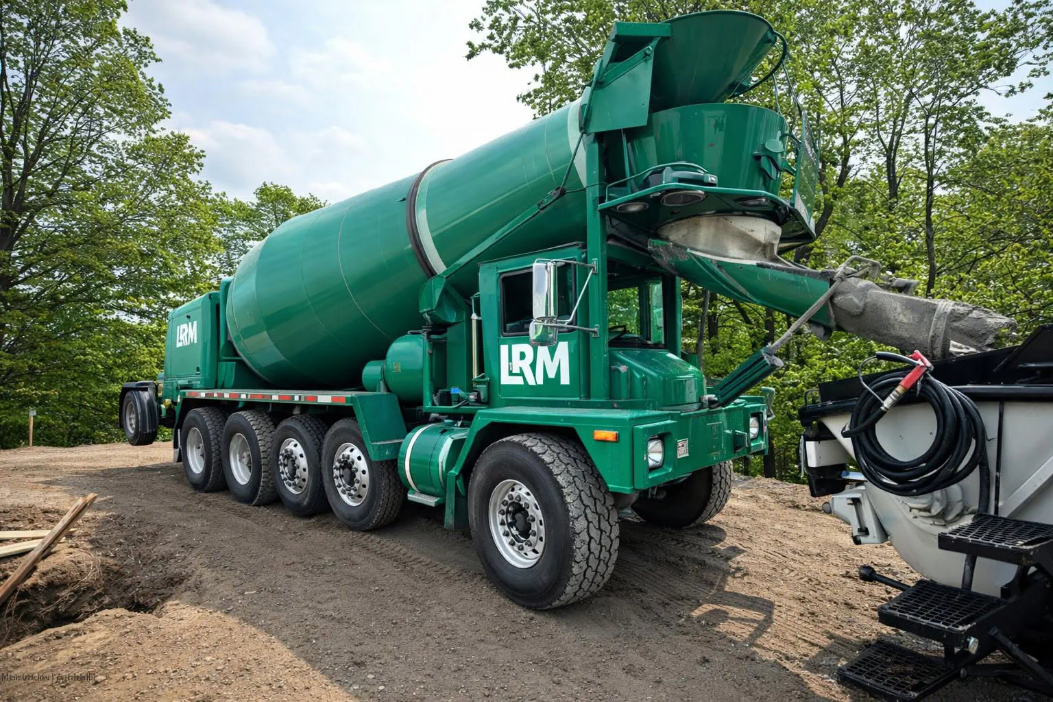 LRM Concrete mixer truck on site